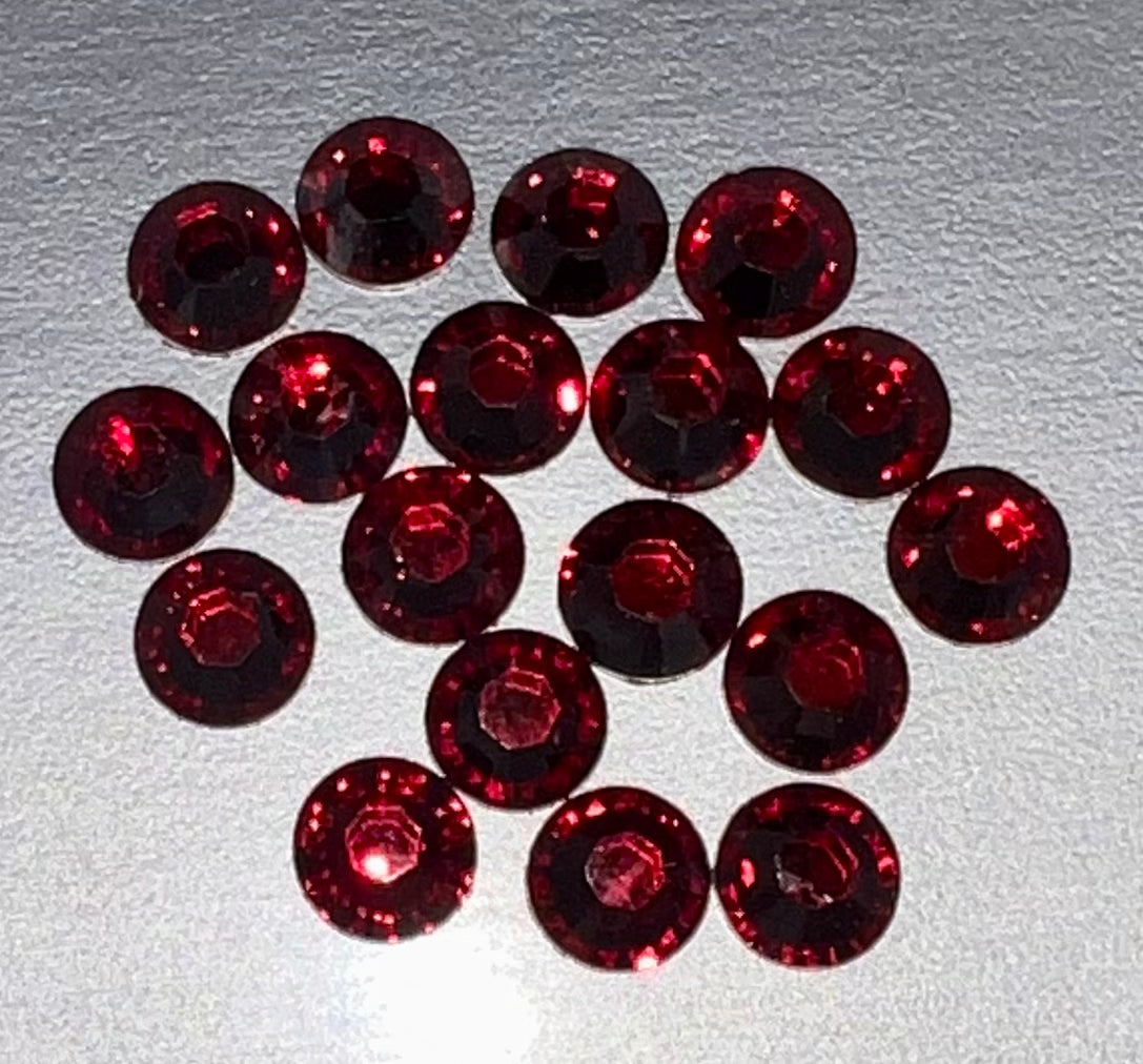 Siam Rhinestones - WeSplurge.com