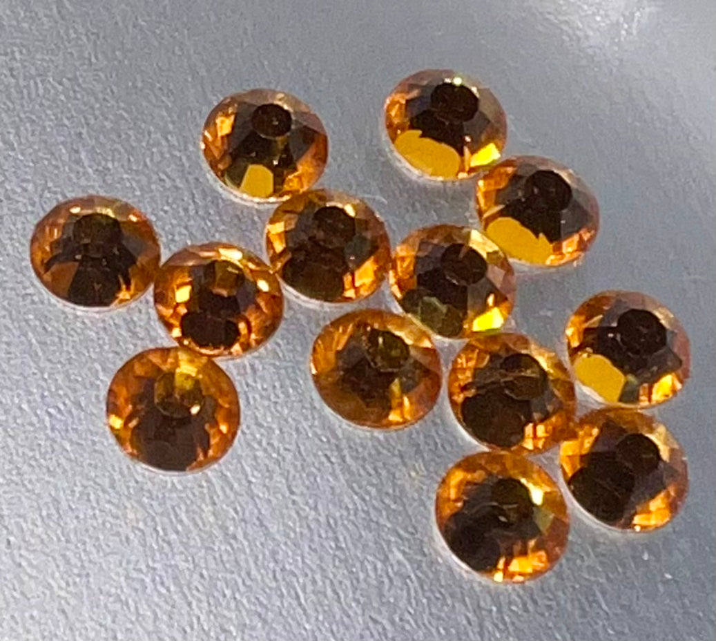 Topaz Glass Silverback Stones - WeSplurge.com