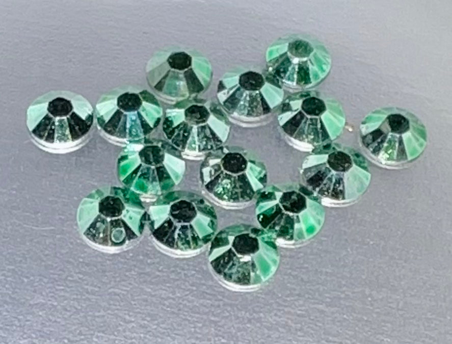 Metallic Green Stones - WeSplurge.com