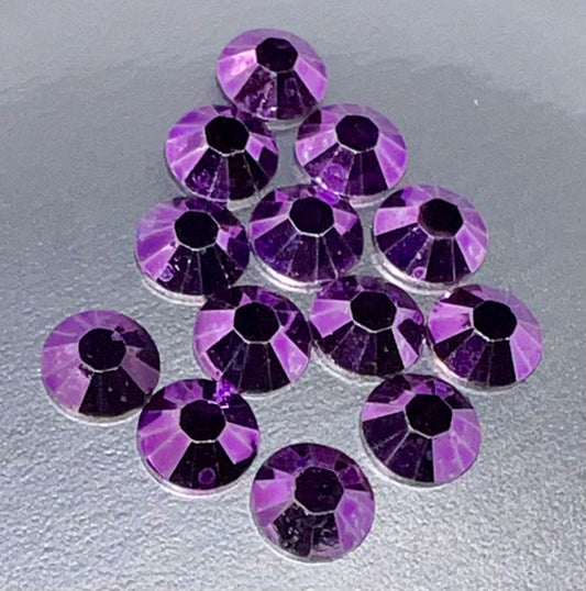 Metallic Tanzanite Stones